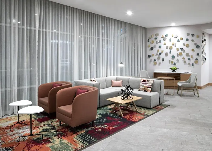 Hyatt House Phoenix 4*