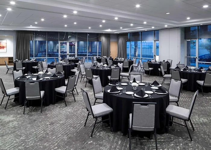 Hyatt House Phoenix 4*